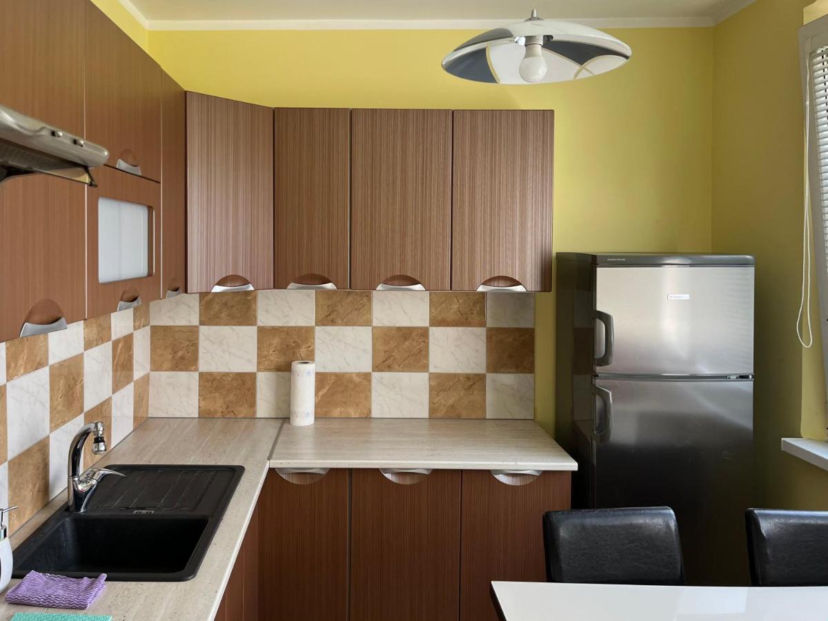 Elegant Escape Apartment - Free Parking, Easy Access To City Centre 브라티슬라바 외부 사진